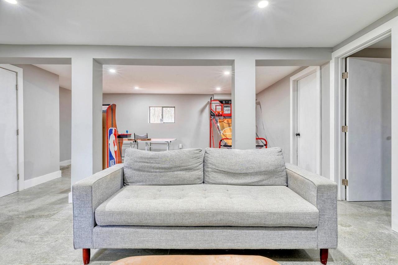 Fun Home 4 Endless Enjoyment With Game Room & Hot Tub Long Pond Buitenkant foto