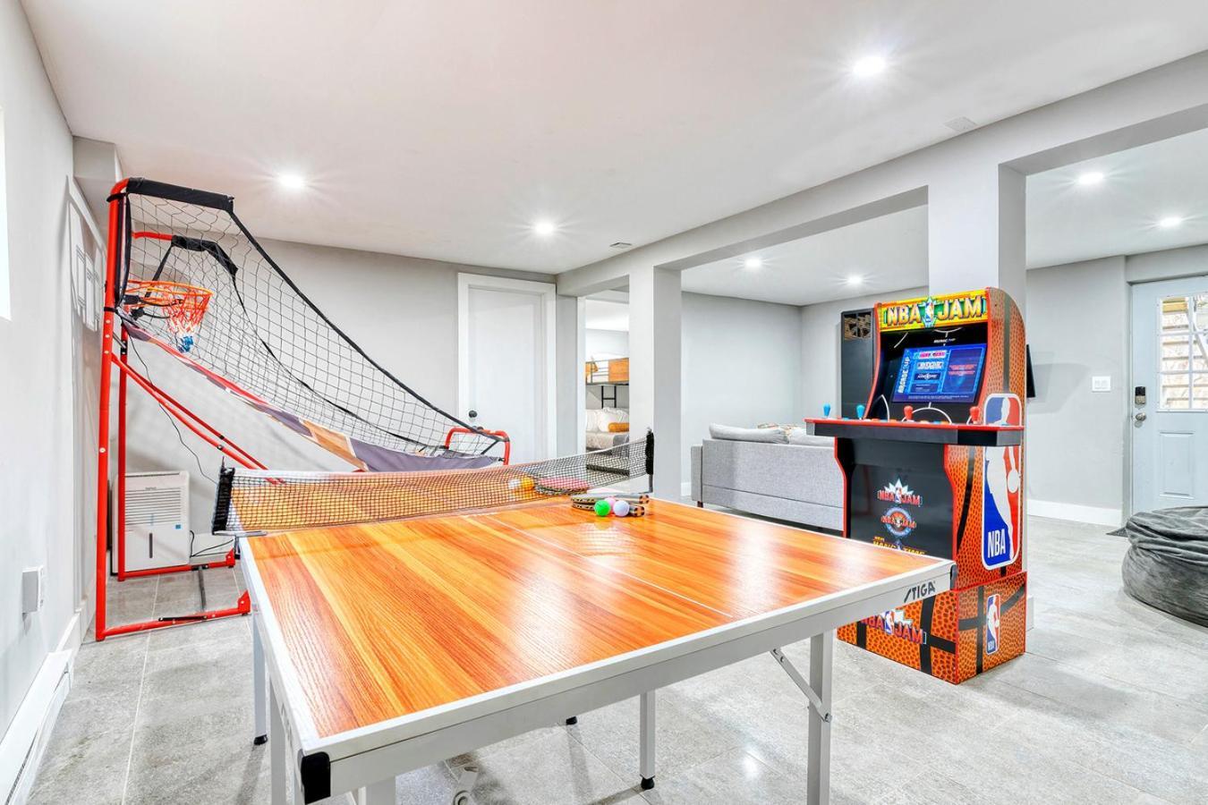 Fun Home 4 Endless Enjoyment With Game Room & Hot Tub Long Pond Buitenkant foto